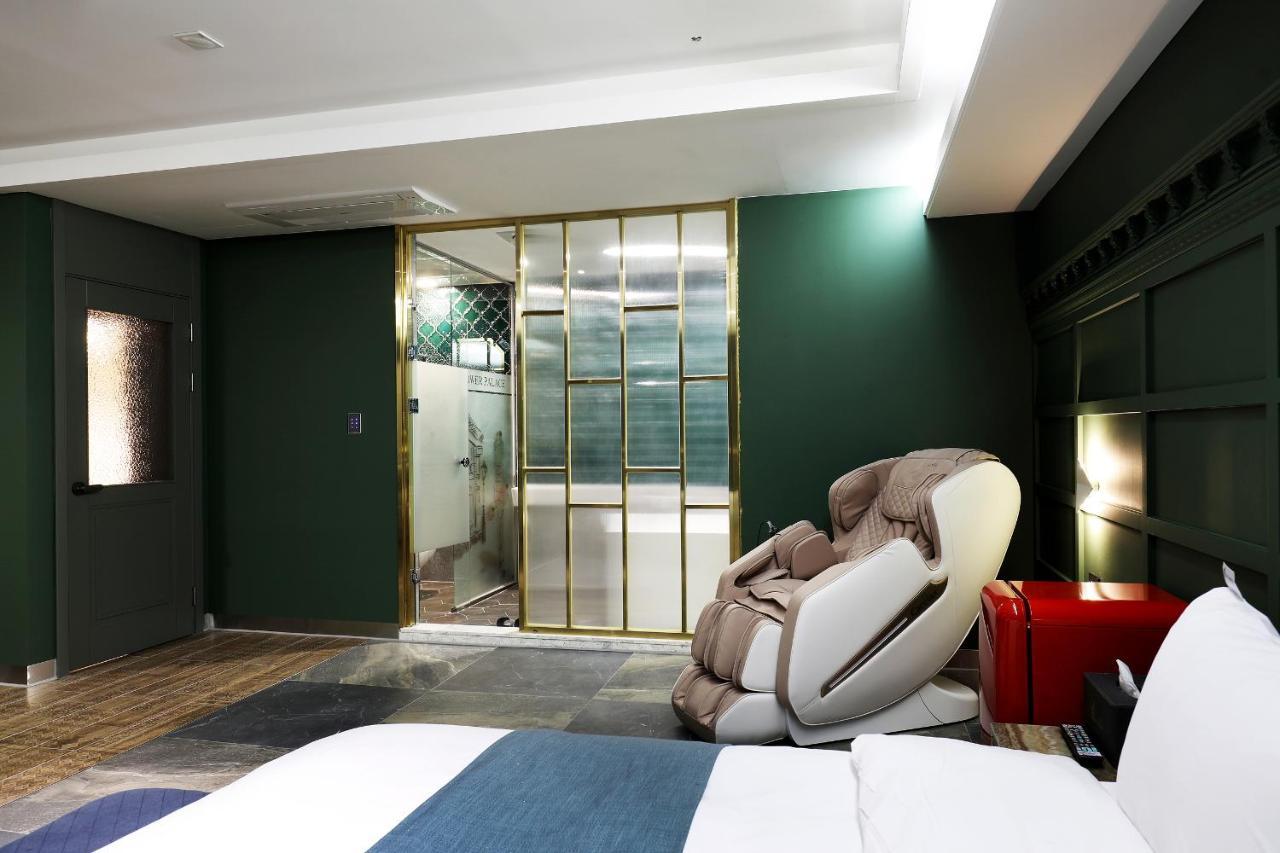 El Tower Hotel Кунсан Экстерьер фото